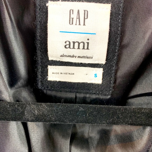 Double-breasted Italian wool long coat - Picture 7 of 9